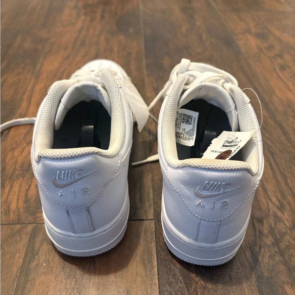 Nike Air Force 1’s White Sneakers